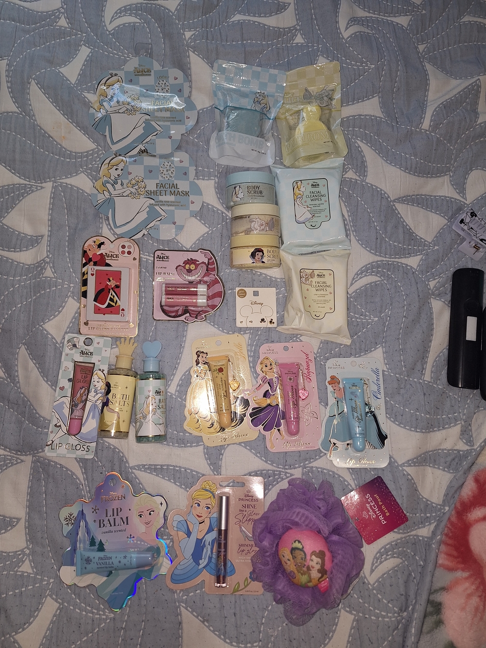 Disney Women Skincare Set With Lip Gloss Bathbombs Face Masks Wipes Earrings Etc